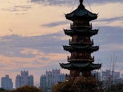 -龙华寺