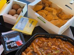 -BHC炸鸡(明洞总店)