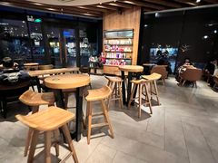 -星巴克臻选(莘庄仲盛店)