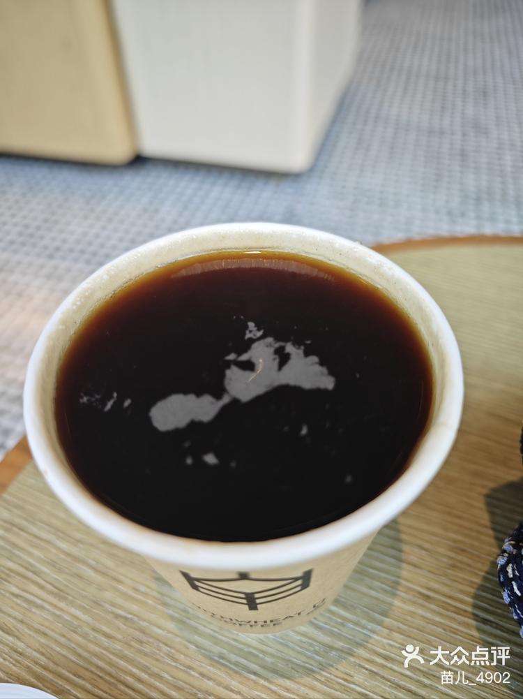 咖啡旁的舒心角落