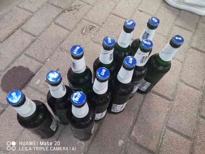 小马哥锦州烧烤-"夏天的标配,啤酒加烤串鸡爪不是无骨的,.