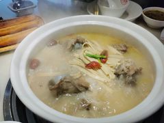 招牌筒骨砂锅-小骨煲金华砂锅(转塘金街美地店)