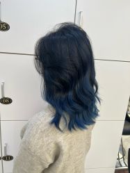 -镁连社·美联社