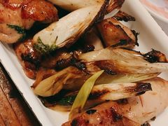 香草大葱烤鸡肉-Kitchen·Y洋厨房西餐厅(王府壹号店)