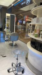 -PE SALON