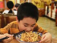 -清真·玛丽亚新疆菜主题餐厅(浙江中路店)