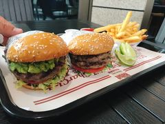 -The Habit Burger Grill 哈比特汉堡(爱琴海店)