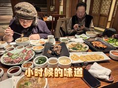 -萨拉伯尔(燕莎友谊商城店)