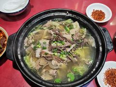 跷脚牛肉-谢老五跷脚牛肉·非遗传承店