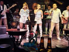 -滨海欢乐昔唐酒吧(财富星座店)
