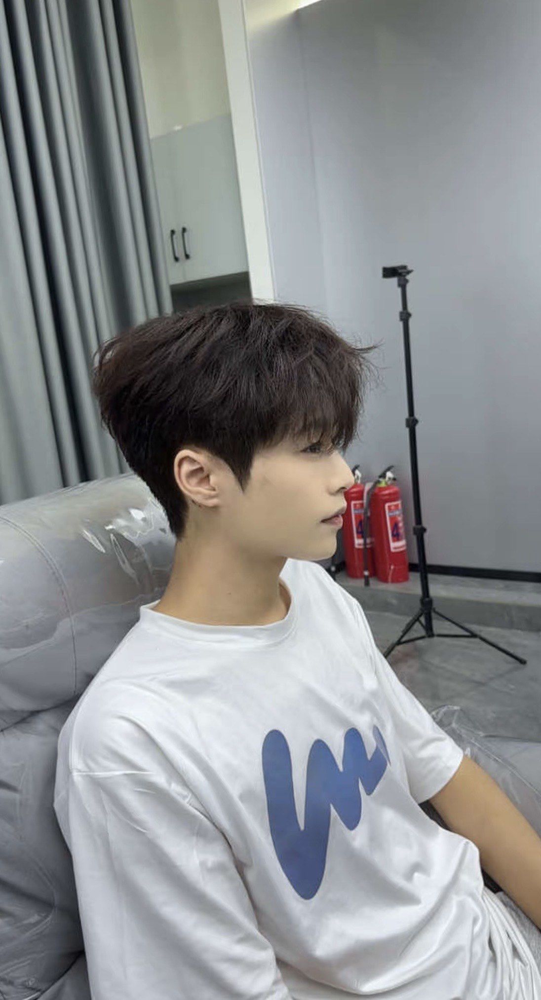 潮流男短发look
