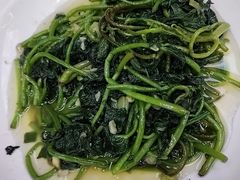 -丹水桥地锅鱼·翘嘴鲌·地方特色全鱼宴(丹江口大坝店)