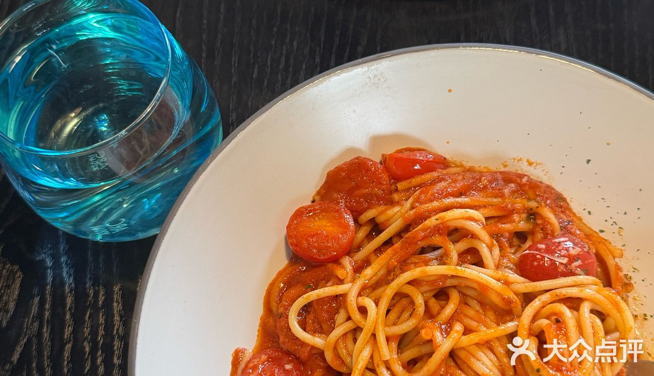 合肥新的妻子出现了 人均几十