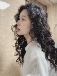 -SUNLON秀隆时尚烫染定制沙龙