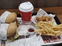 -The Habit Burger Grill 哈比特汉堡(世博店)