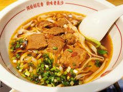 -呷佬·长沙手工米粉(金沙江路店)