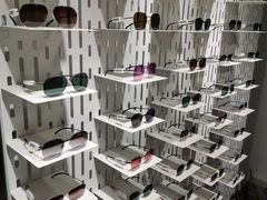 -目艮眼镜SHOWROOM(品牌集合店)
