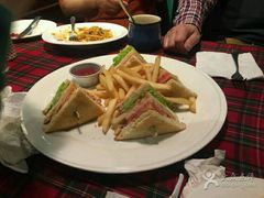 -芭莉与彩虹西餐厅(成都合生汇店)