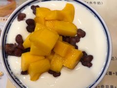 -广信牛奶甜品世家(台东店)