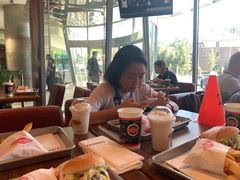 -FATBURGER 特富客汉堡(外交公寓店)