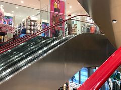 -优衣库(深圳万象天地旗舰店)
