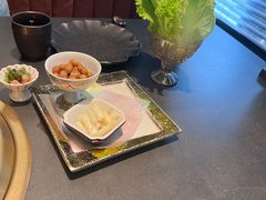 -铭牛烧肉·和牛海鲜自助(高新月牙湖店)