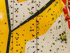 -问山MountQuest攀岩馆