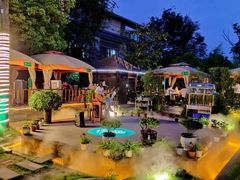 -二荆条·蜀鲜汇城市森林火锅