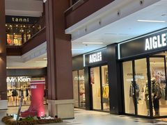 -王府井奥莱棋盘山小镇