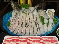 -鲜入唯煮·港式海鲜牛肉火锅(金宝街店)