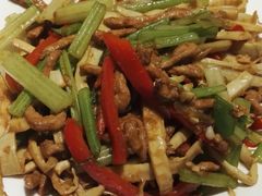 -鑫农家大院(余家头店)