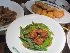 -新白鹿餐厅(滨江银泰店)
