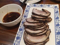-老天桥酱肉烧饼夹肘子(天桥店)