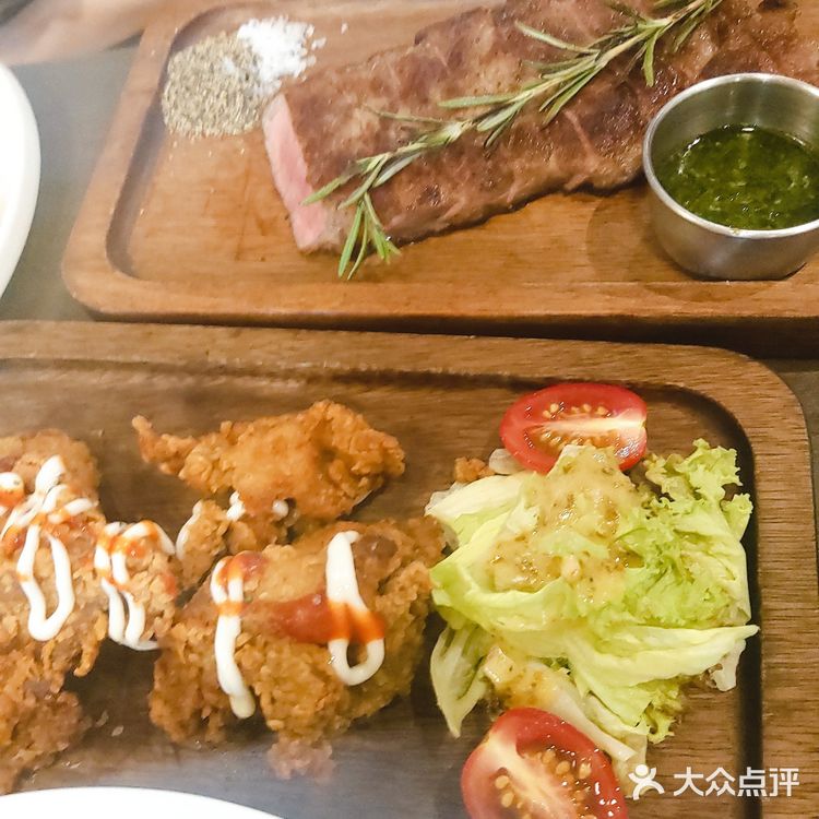 澳洲蓝带的烟熏西餐厅