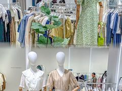 -王府井奥莱临潼小镇(临潼店)