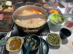 -椰子湾·海南火锅·糟粕醋·椰子鸡(正大广场店)