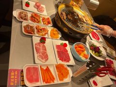 -山焱·炭火自助烤肉(周浦万达店)