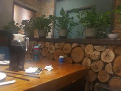 -苹果树下艺术餐厅(宋庄店)