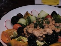 酱香鸡肉藜麦沙拉-blend咖啡部落(卓悦中心店)
