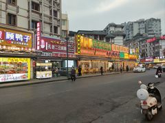 -张公桥美食街