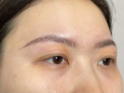 -一个差评成就的纹眉店
