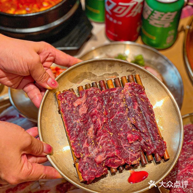 排队3小时也要吃的泥炉烤肉！