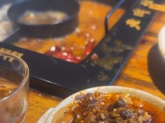 -老牌坊云南鱼豆花火锅(爱建店)