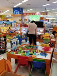 -孩子王(郑州恵济万达店)