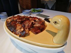 -八府香鸭·啫啫煲(华山路店)