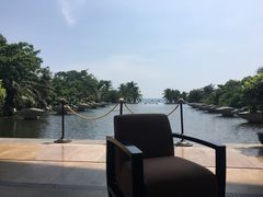 -亚龙湾喜来登·美景台大堂吧
