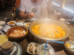 -老凯俚酸汤鱼(鸿通城店)
