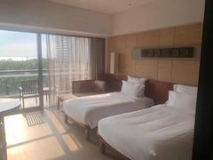 -三亚湾海居铂尔曼度假酒店