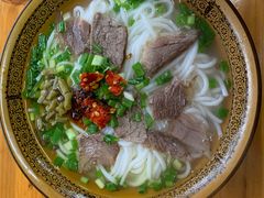 -肇兴特色牛肉粉