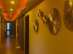 -金色莲花泰式按摩SPA(石牌店)